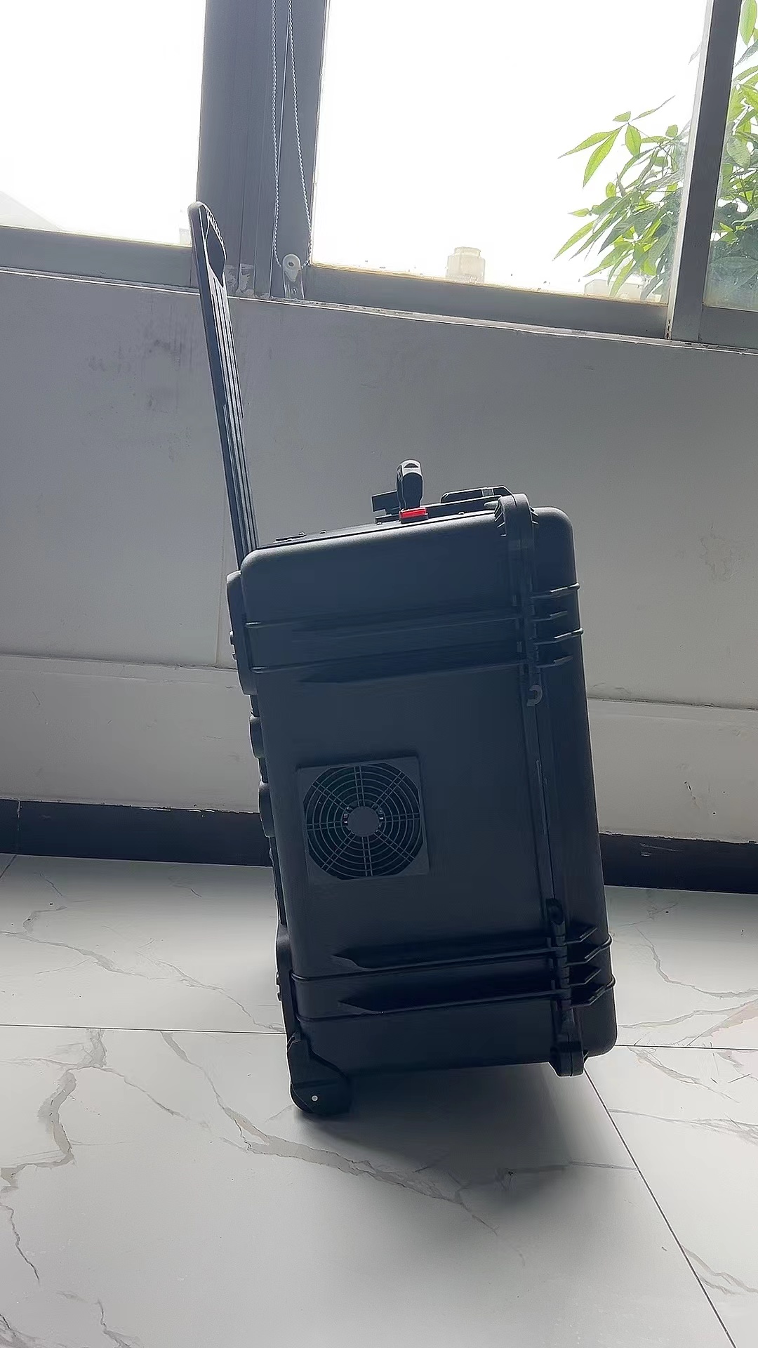 延津手拉箱型移动通信干扰器